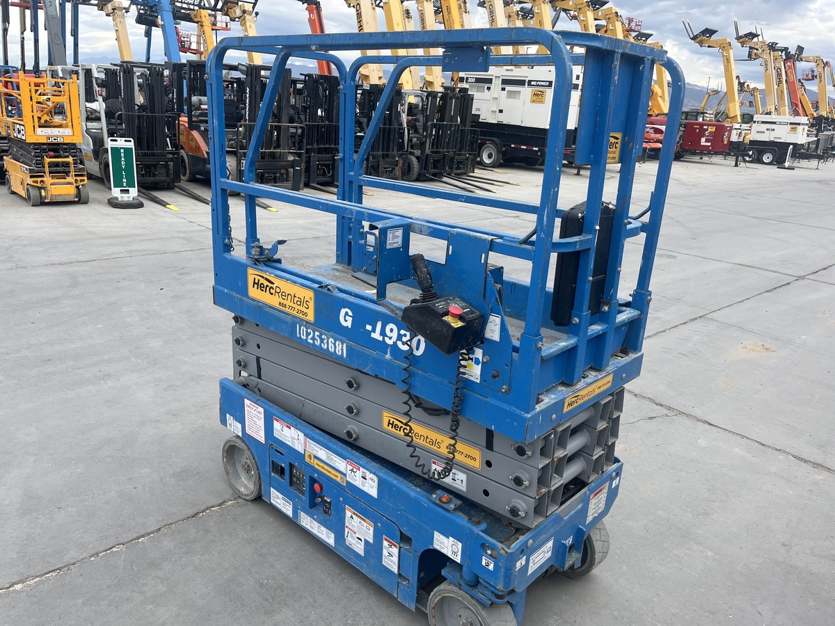 2018 Genie GS-1930