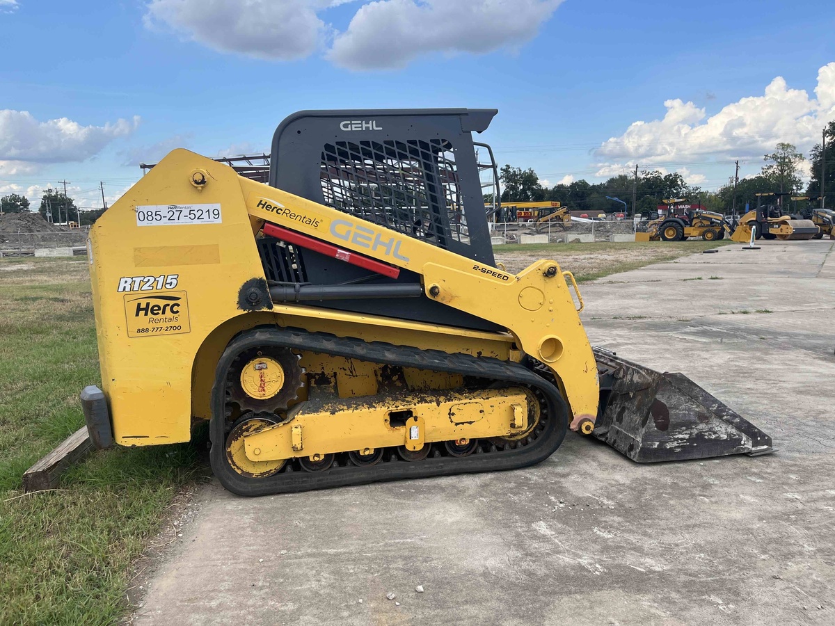 2019 Gehl RT215-4
