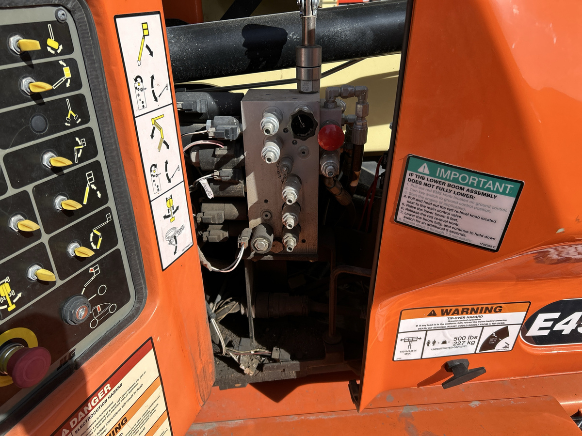 2018 JLG E450AJ-13