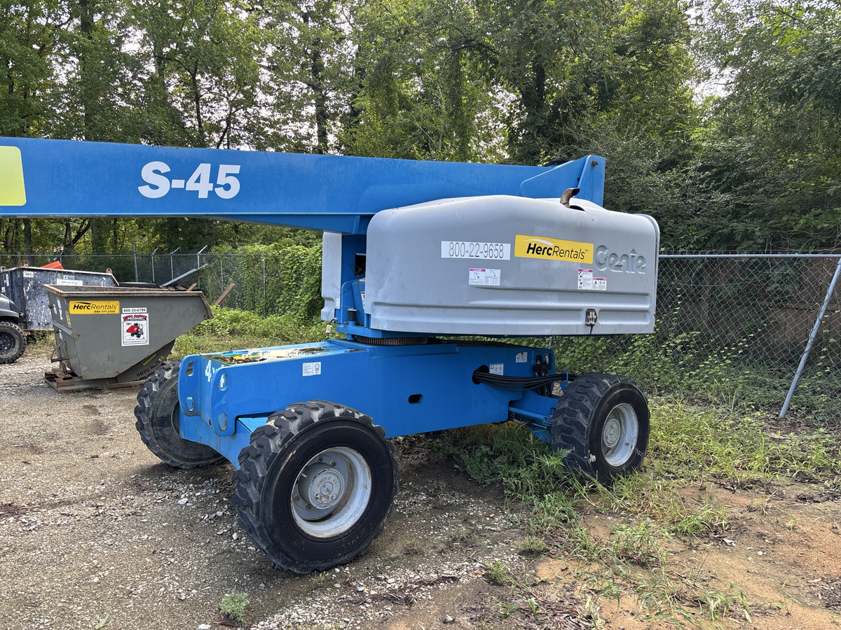2018 Genie S-45