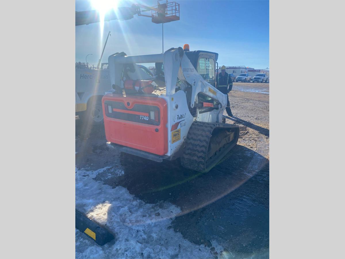 2020 Bobcat T740-2