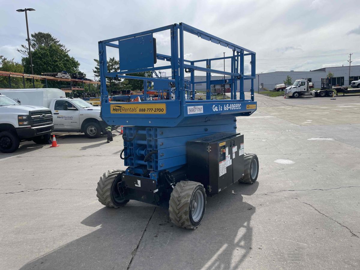 2015 Genie GS-4069 DC