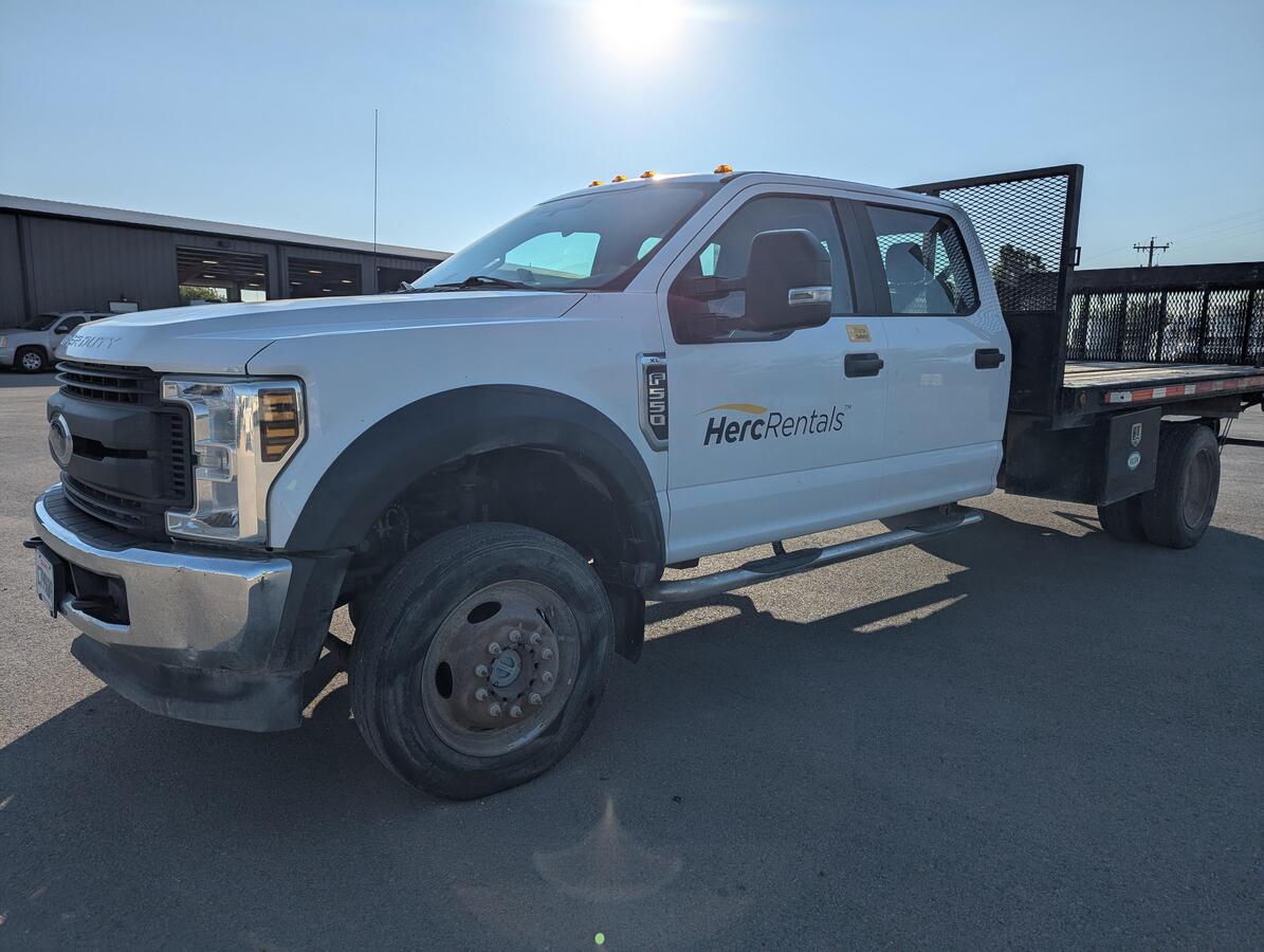 2018 Ford F550-3