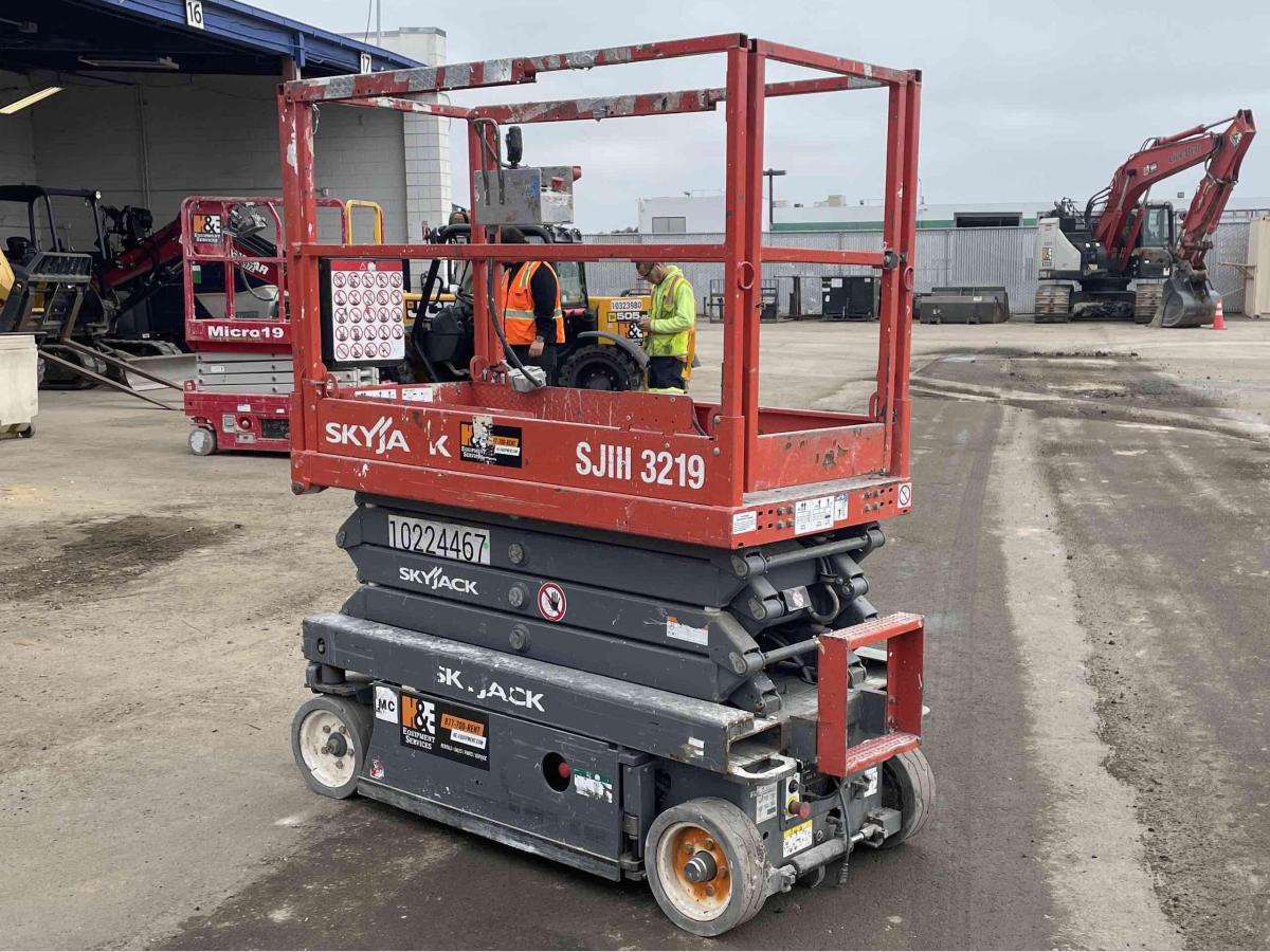 2017 Skyjack SJ3219