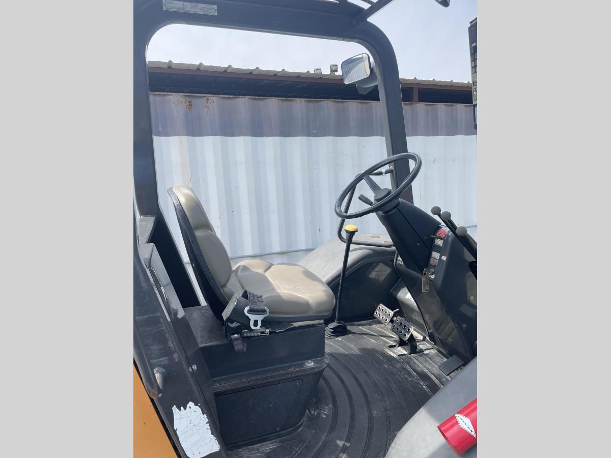 2015 Case 586H-2