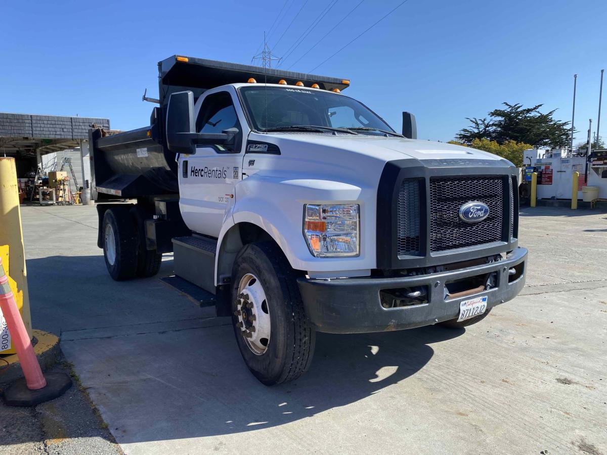 2017 Ford F750