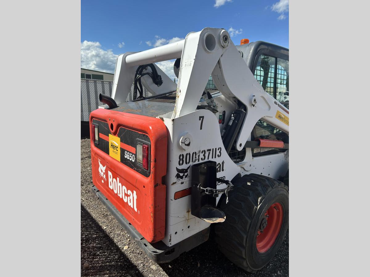 2016 Bobcat S650-11