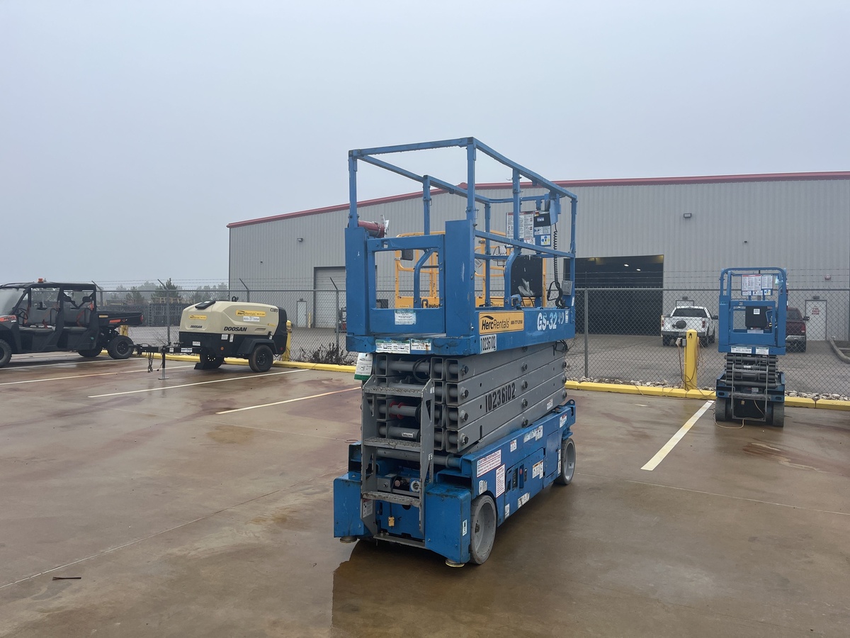 2018 Genie GS-3232-2