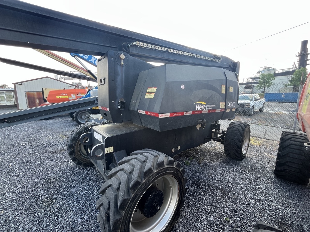 2017 JLG 800AJ-6