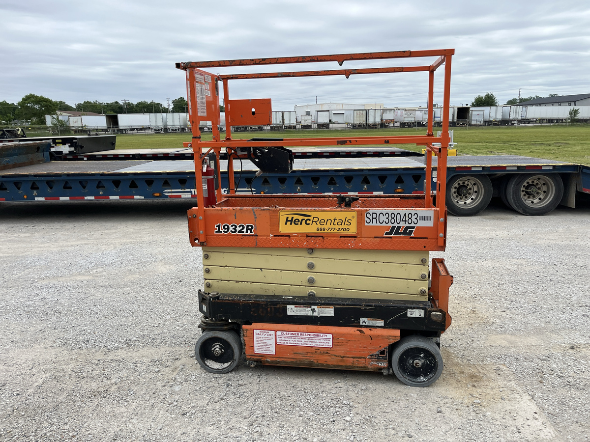 2018 JLG 1932R-4