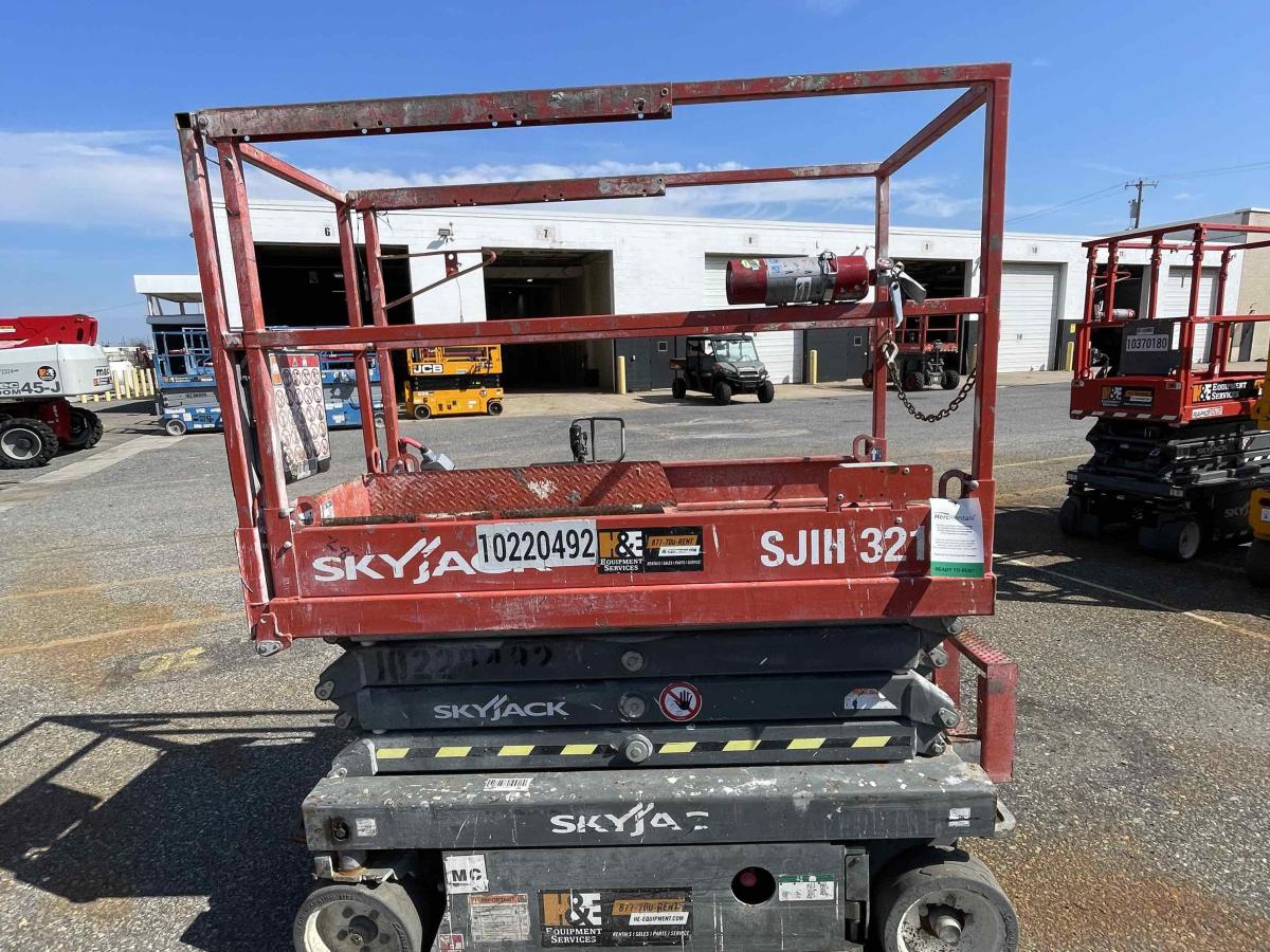 2017 Skyjack SJ3219