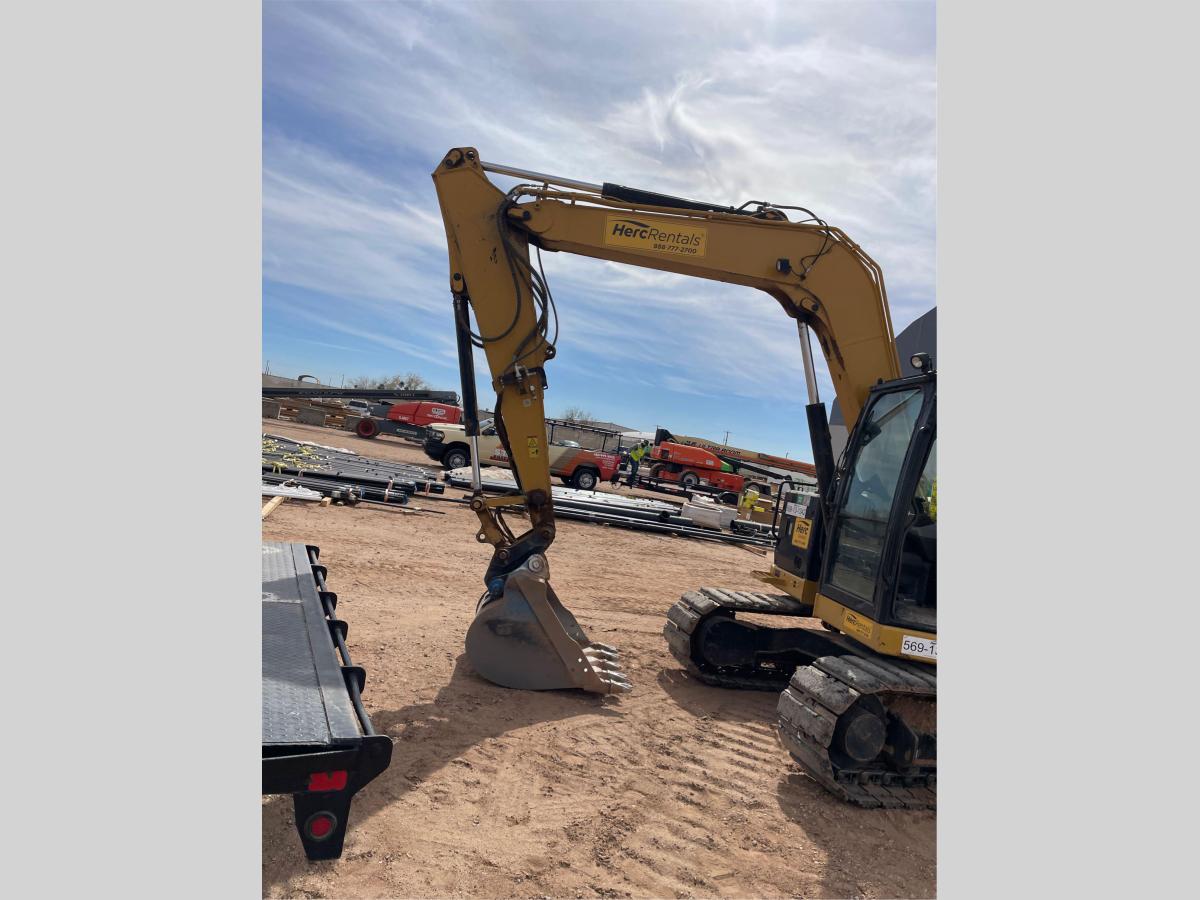 2021 CAT 3075