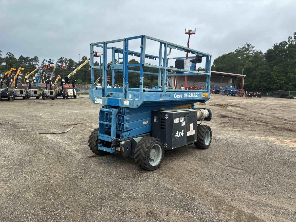 2017 Genie GS-3369 RT