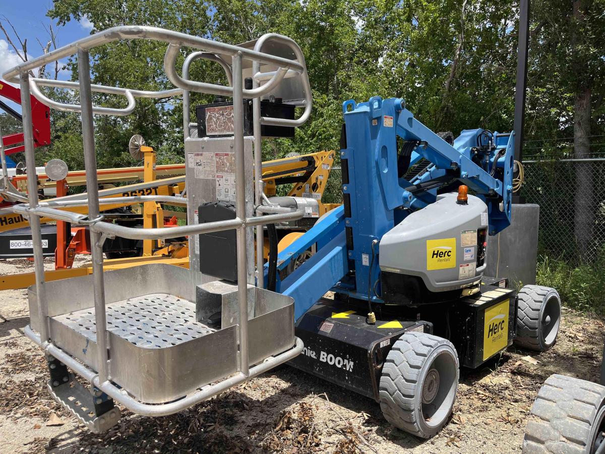 2017 Genie Z-33/18