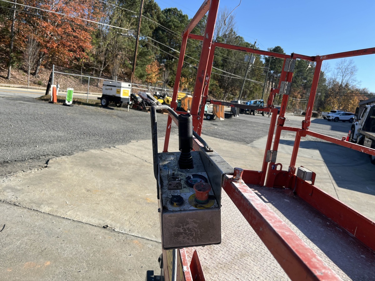 2019 Skyjack SJ4740-8