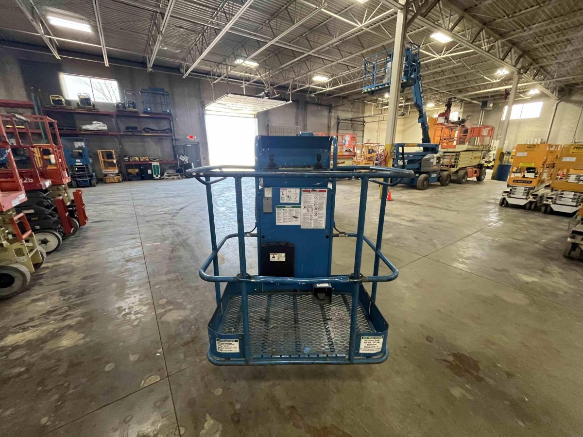 2012 Genie Z-40/23 N