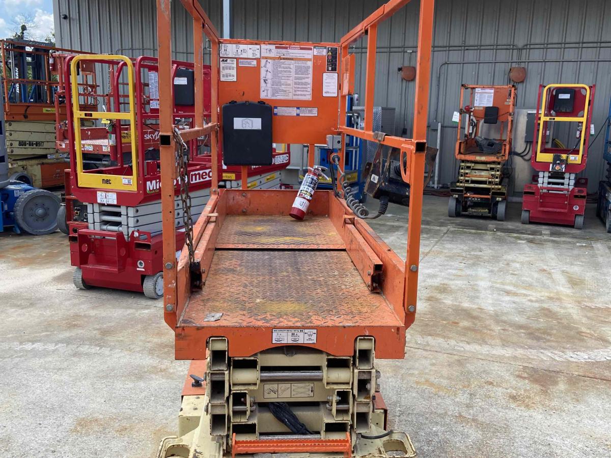 2016 JLG 1932RS