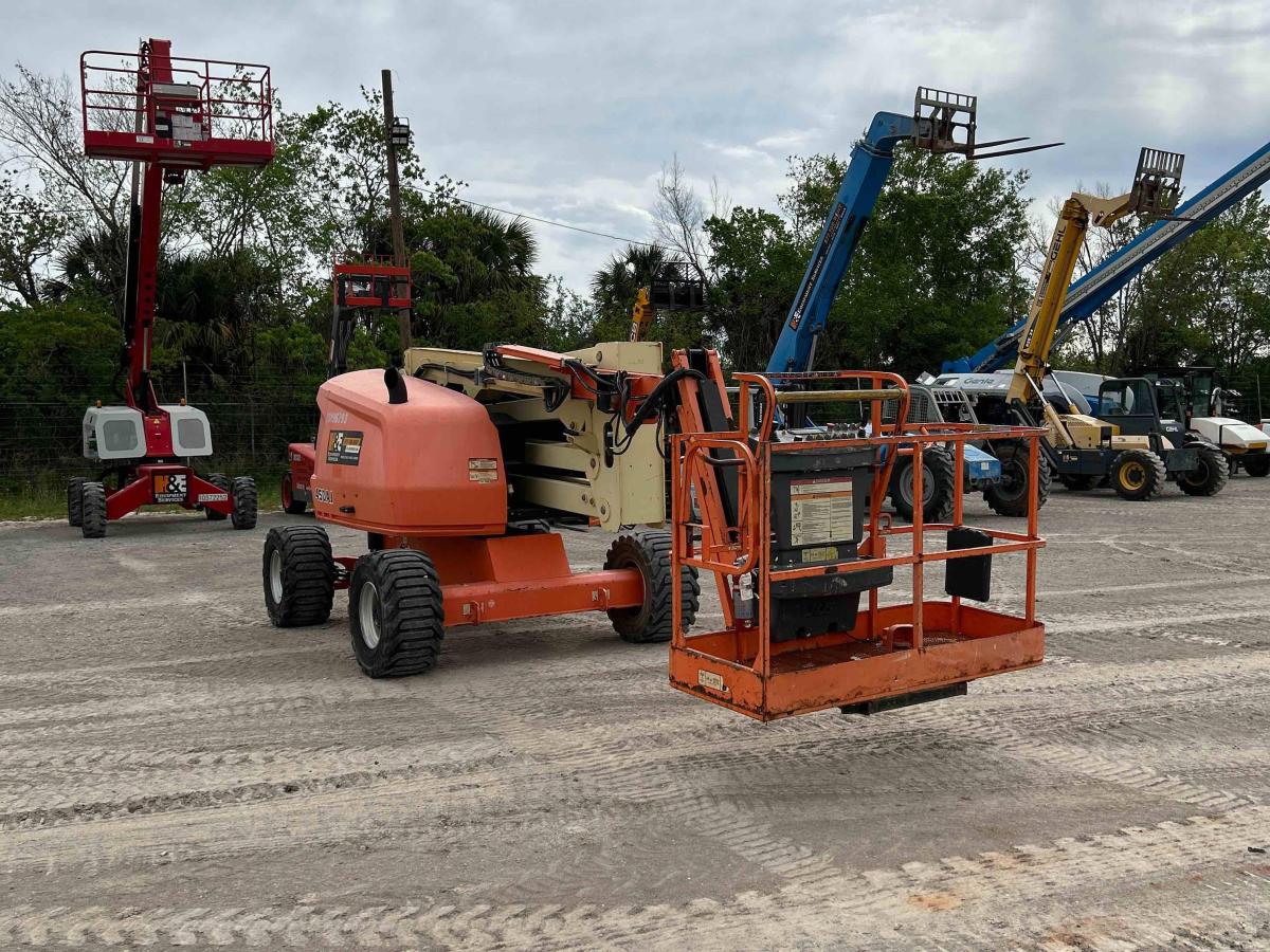 2016 JLG 450AJ