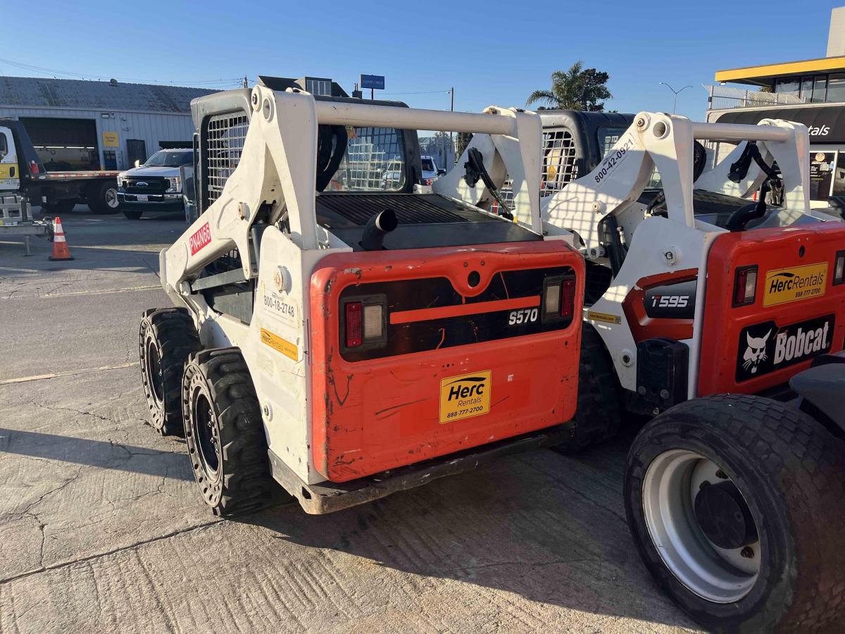 2017 Bobcat S570-3