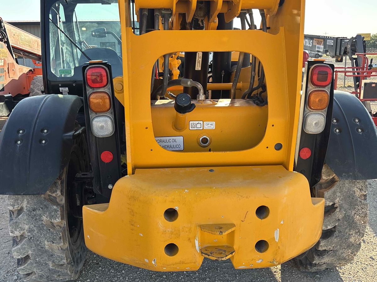 2022 JCB 512-56