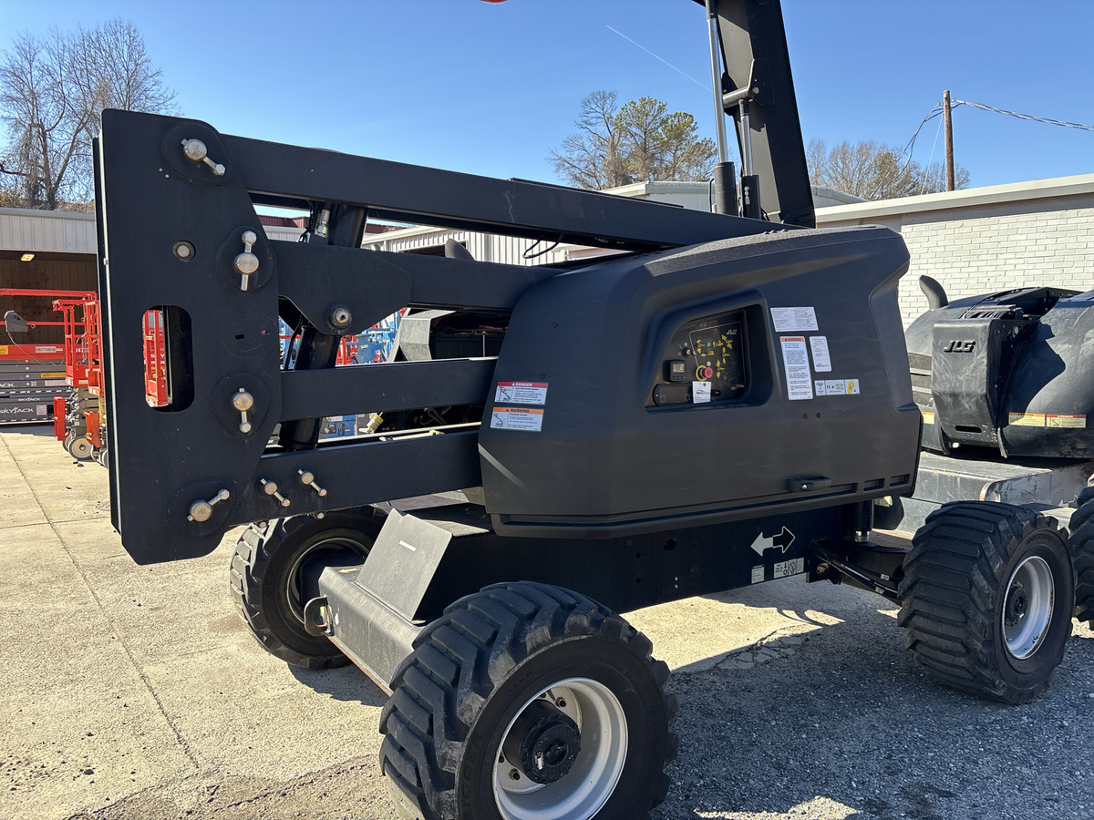 2018 JLG 450AJ-4