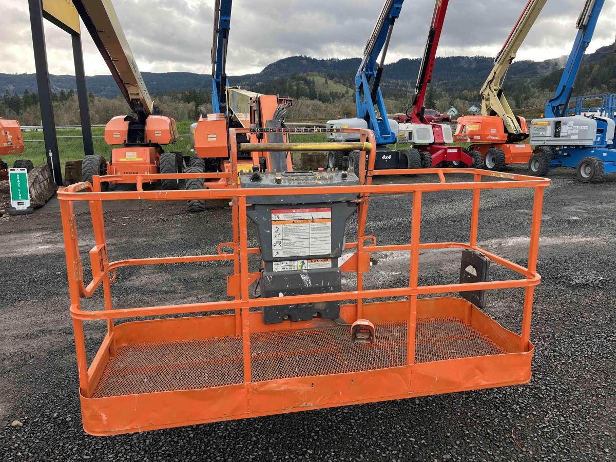 2017 JLG 860SJ-7