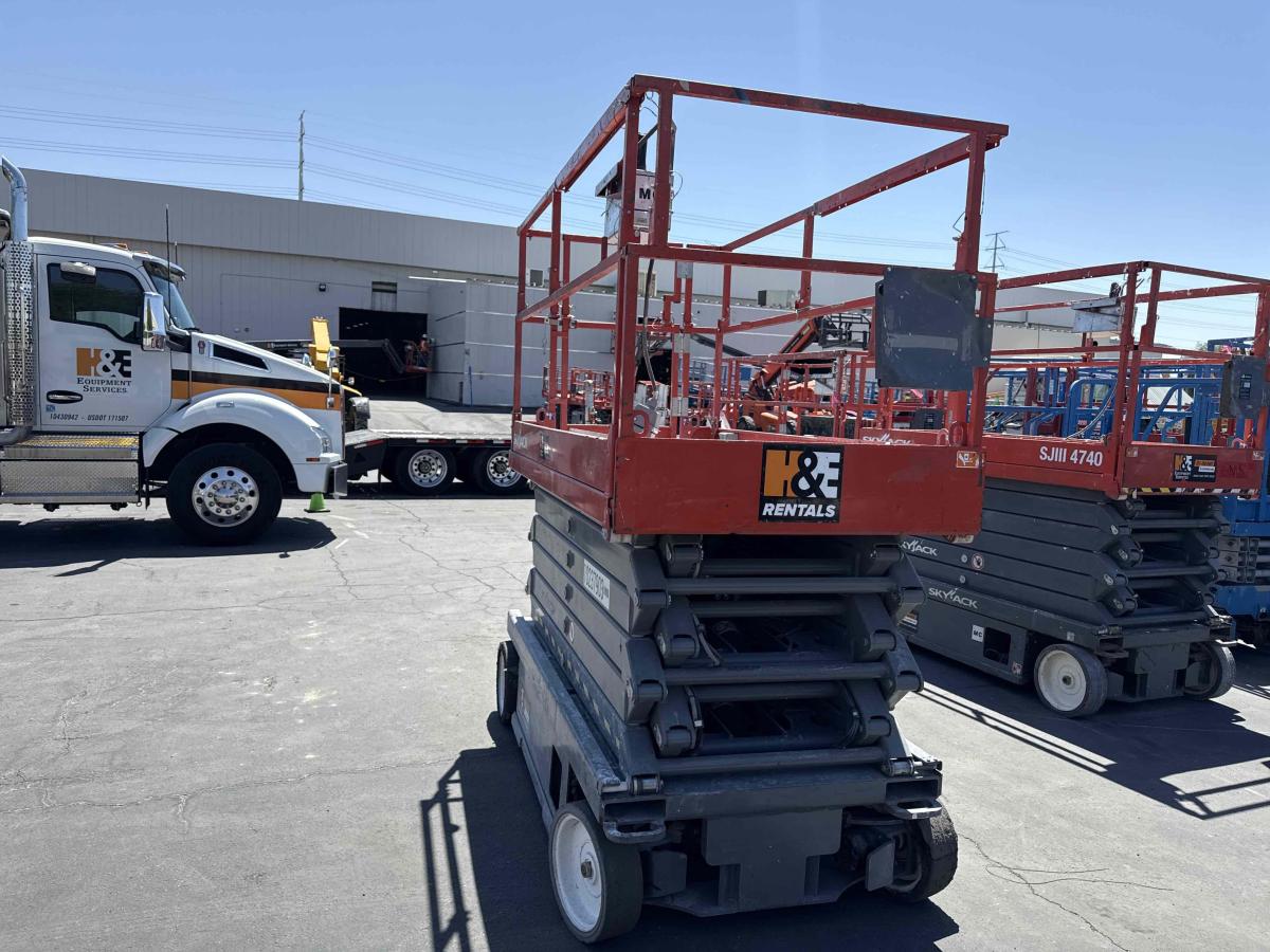 2018 Skyjack SJ4740