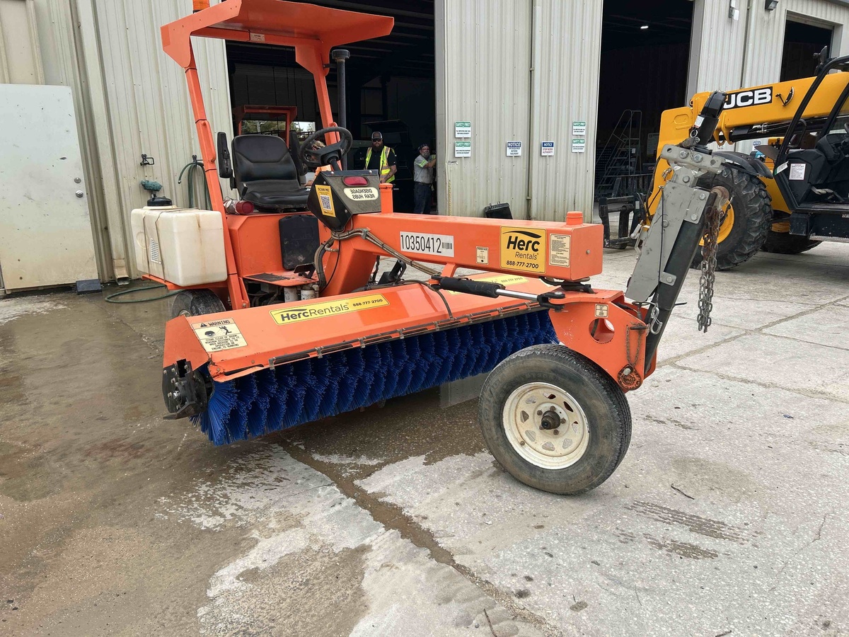2022 LayMor SM300-2