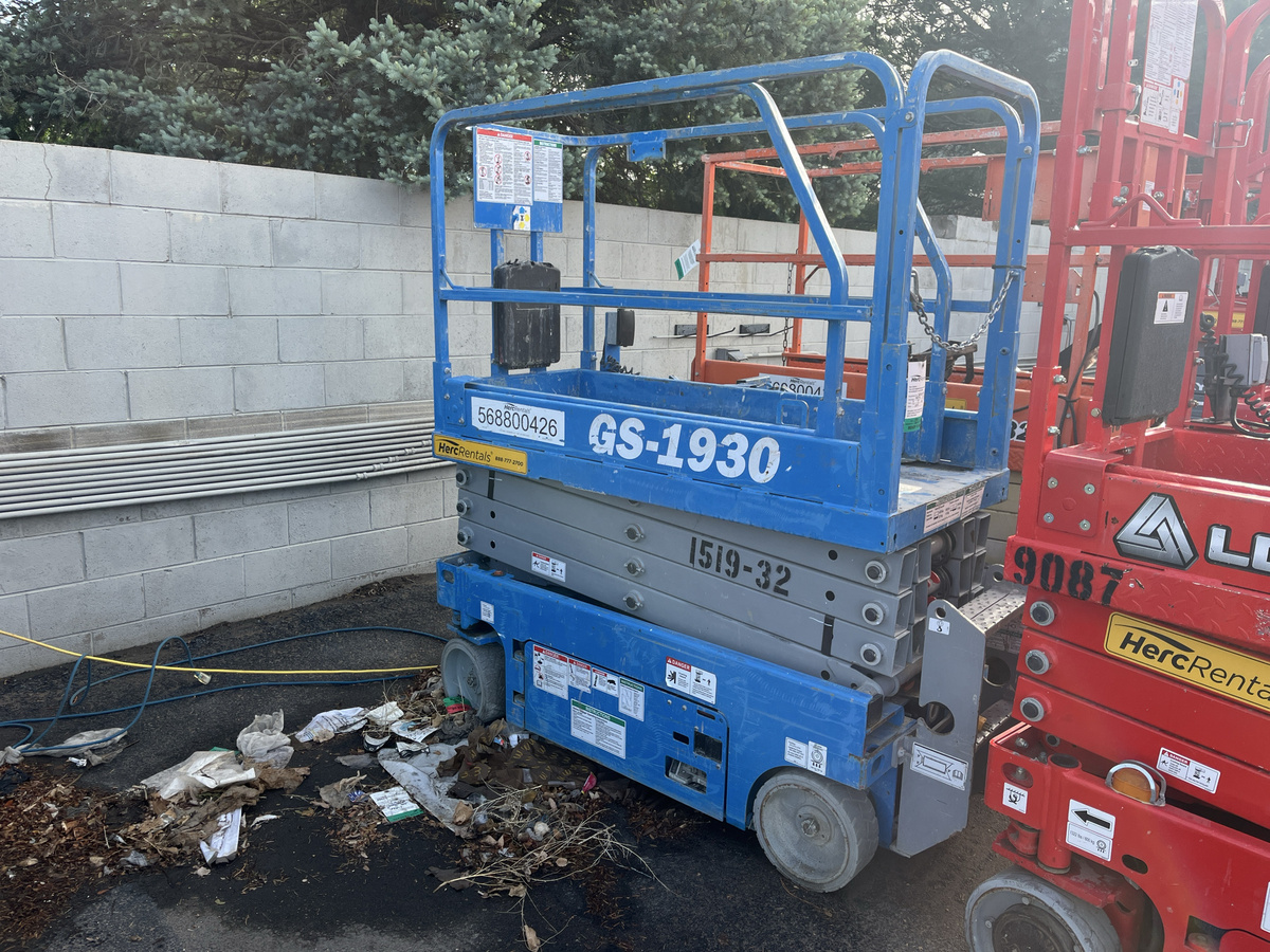 2019 Genie GS-1930