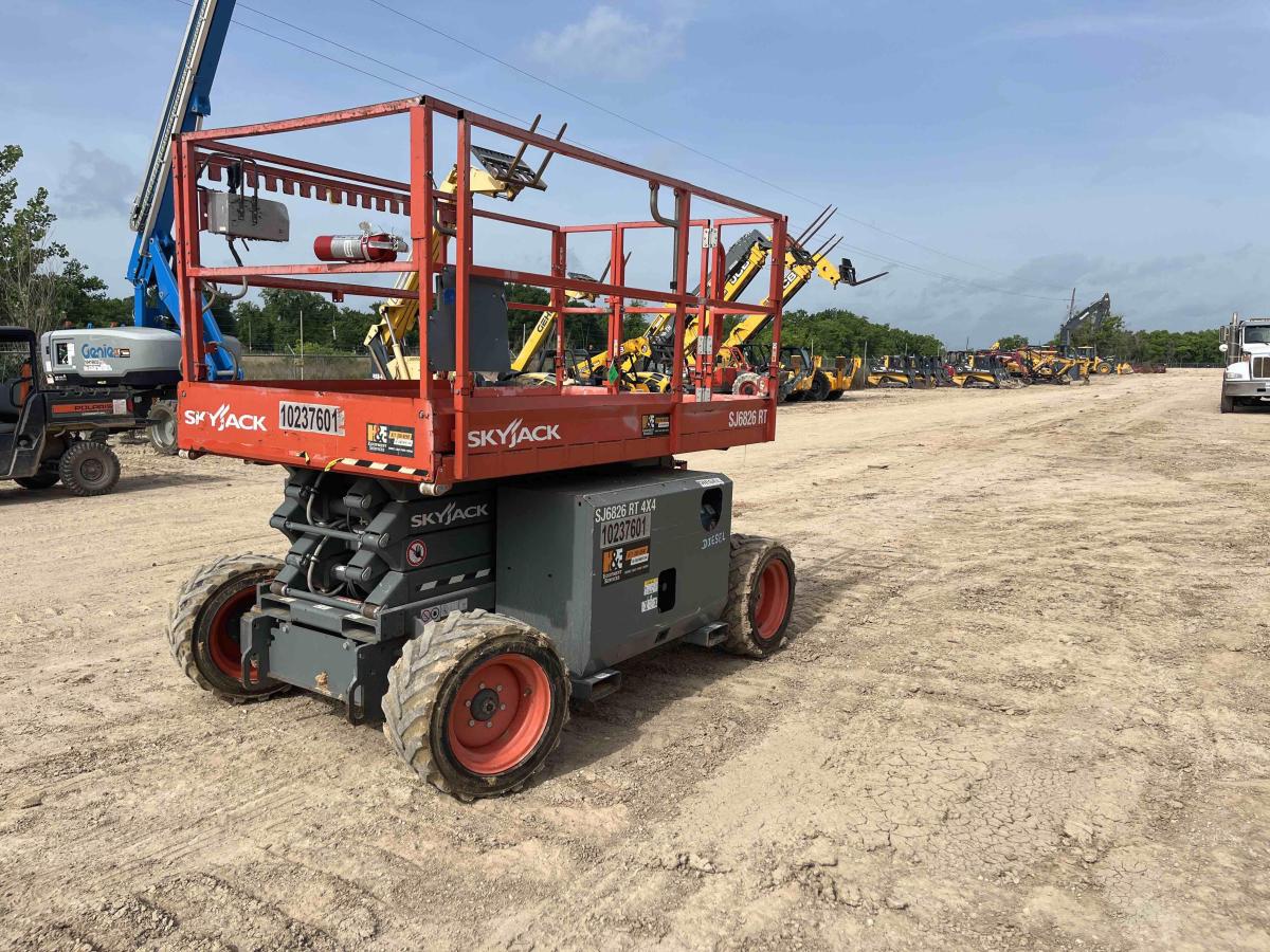 2018 Skyjack SJ-6826RT-5