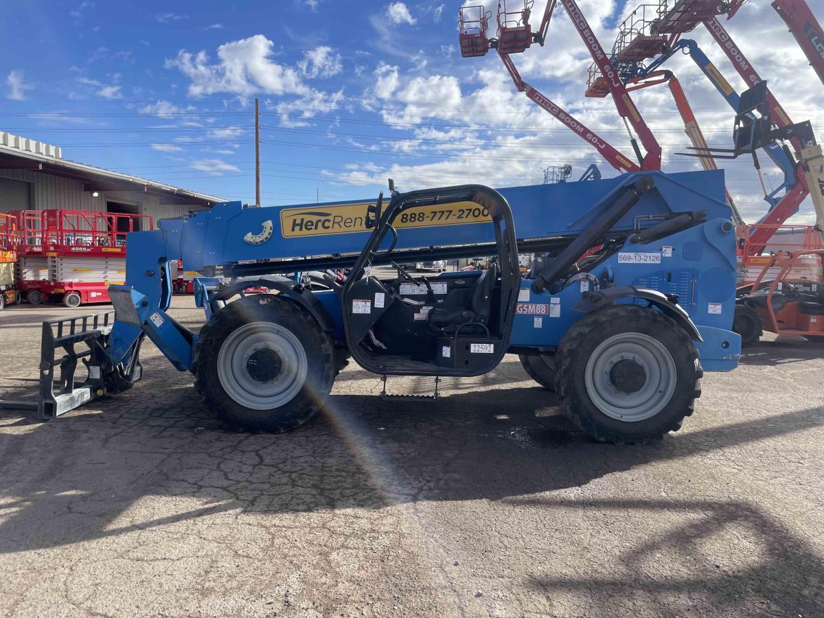 2017 Genie GTH-1056