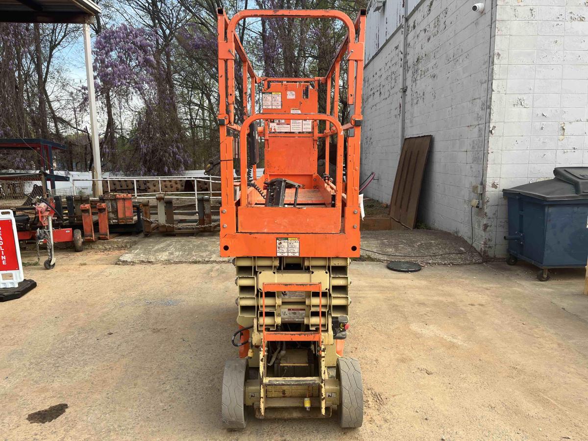 2018 JLG 2632ES