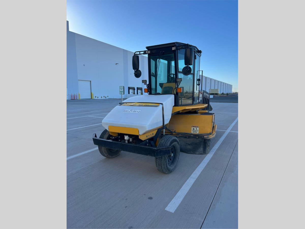 2018 LayMor SweepMaster 450-ST