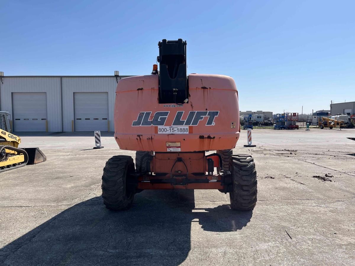 2017 JLG 660SJ