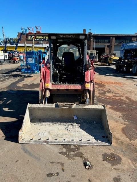 2017 Takeuchi TL8