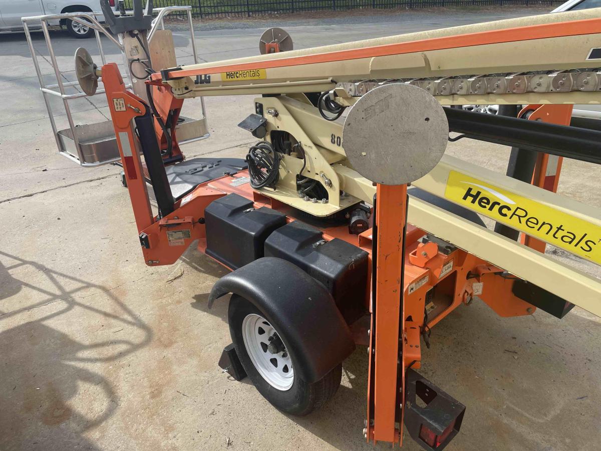 2017 JLG T350-4