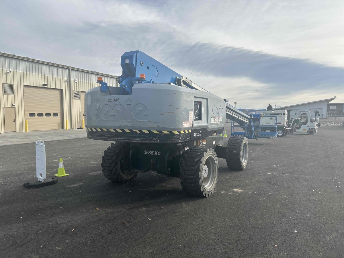 2018 Genie S-85-3