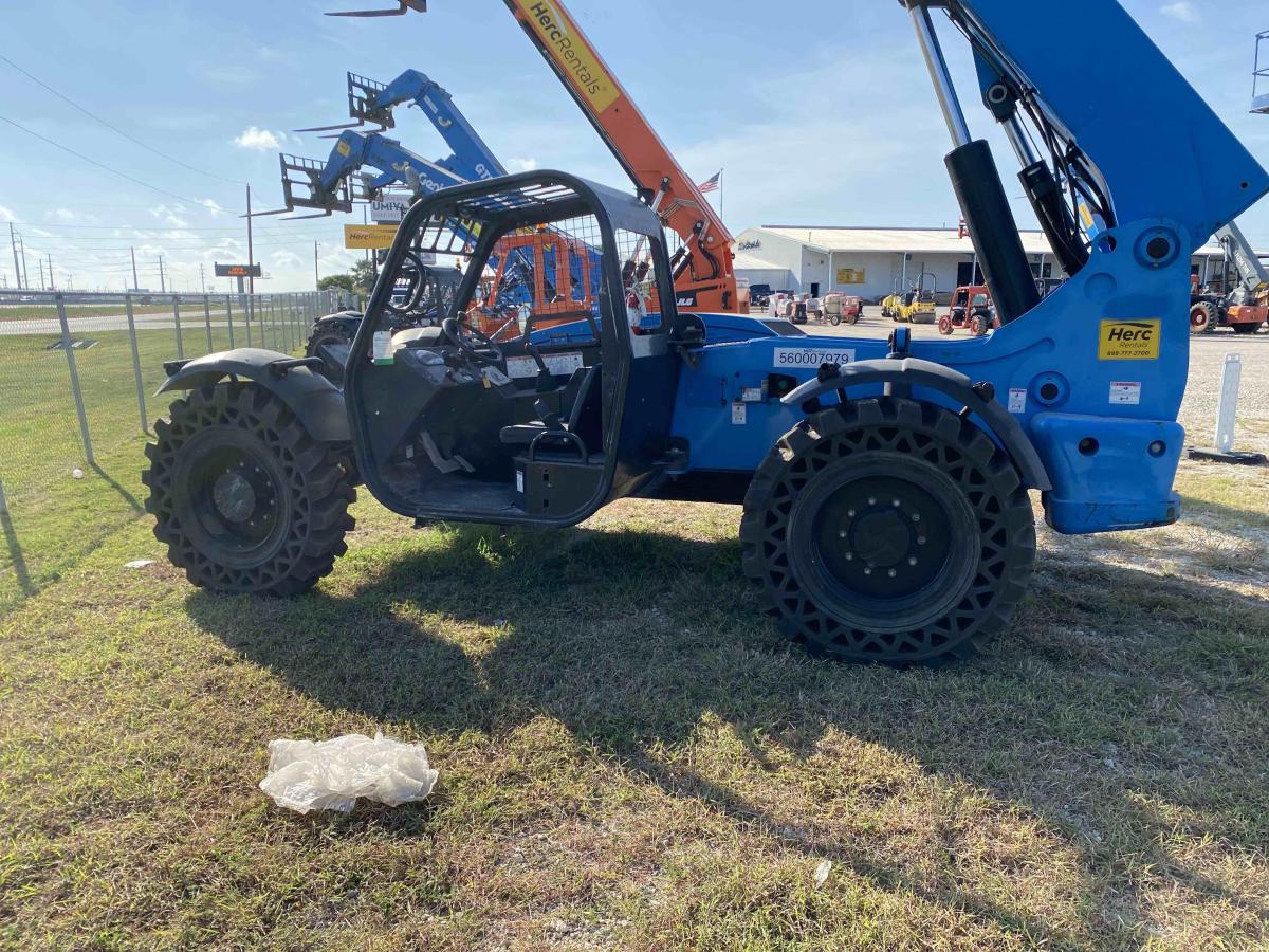 2016 Genie GTH 844