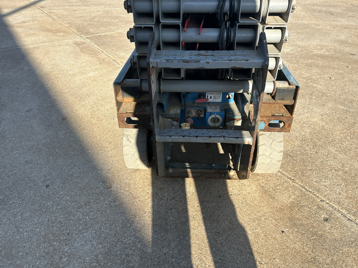 2019 Genie GS-1930-8