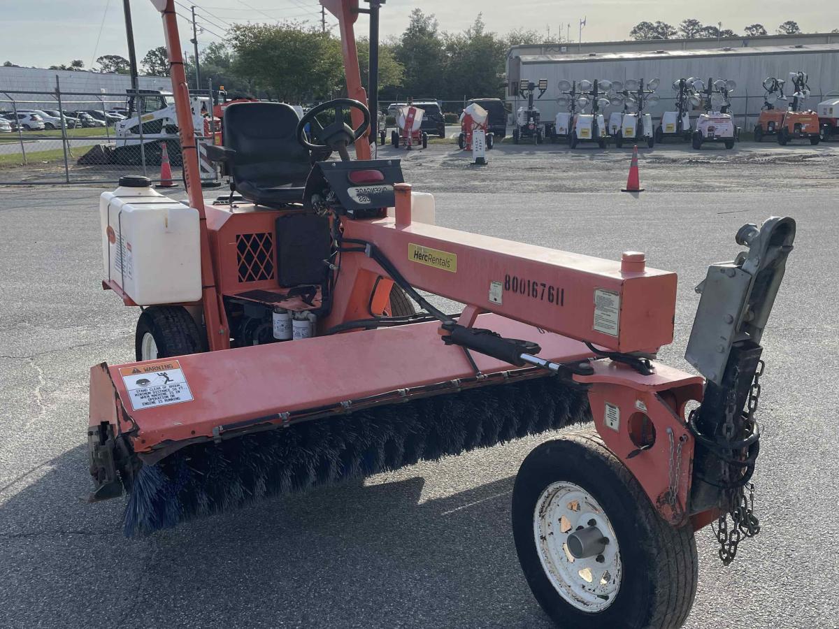 2017 LayMor SM300