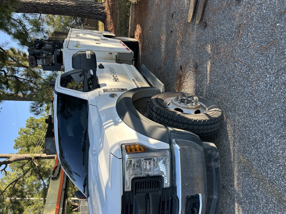 2020 Ford F550-2