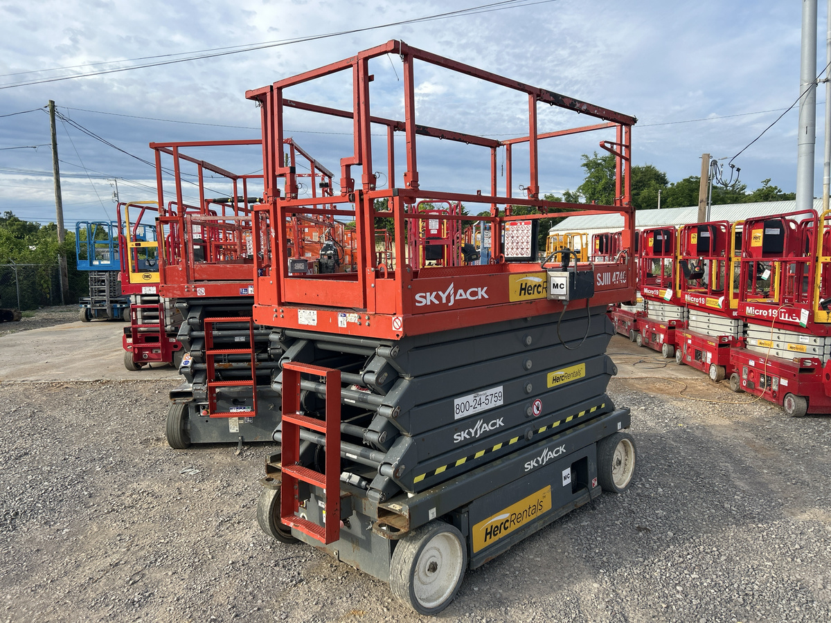 2019 Skyjack SJ4740-4