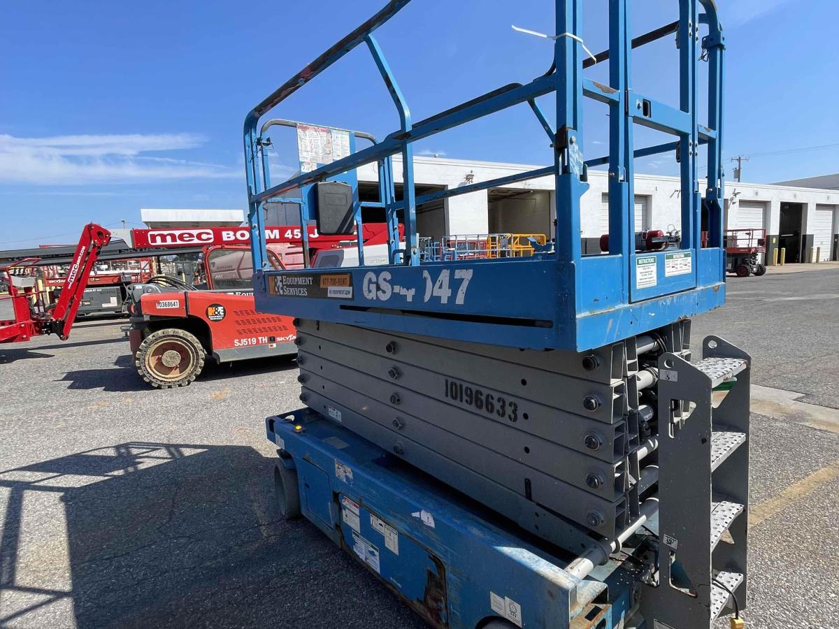 2016 Genie GS-4047