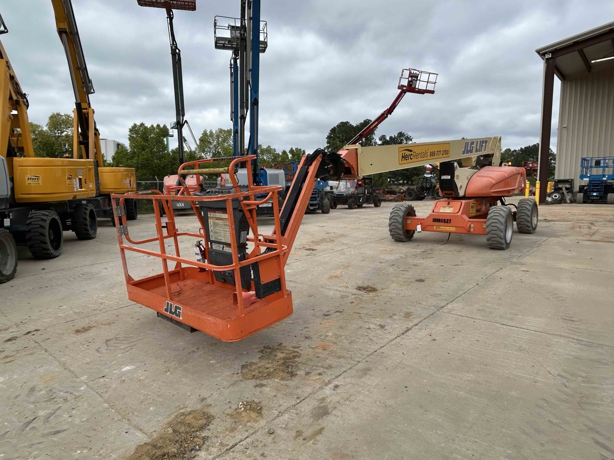2016 JLG M600JP