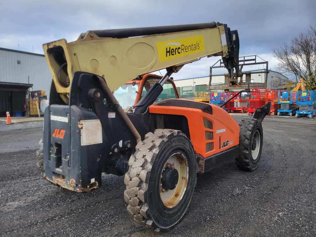 2018 JLG 1255