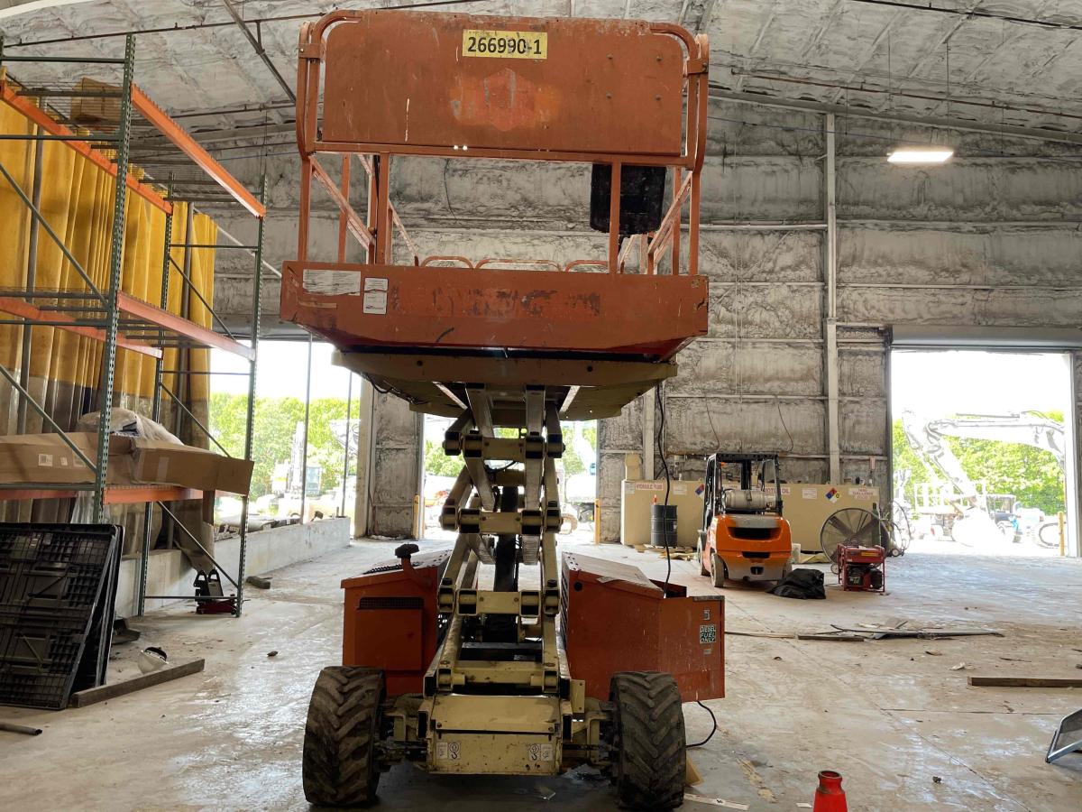 2017 JLG 260MRT