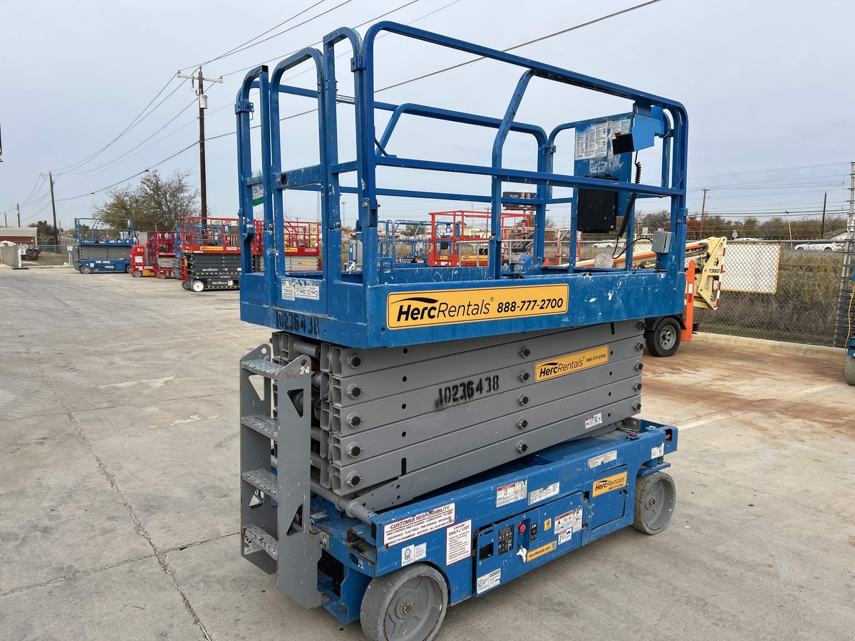 2018 Genie GS-4047-12