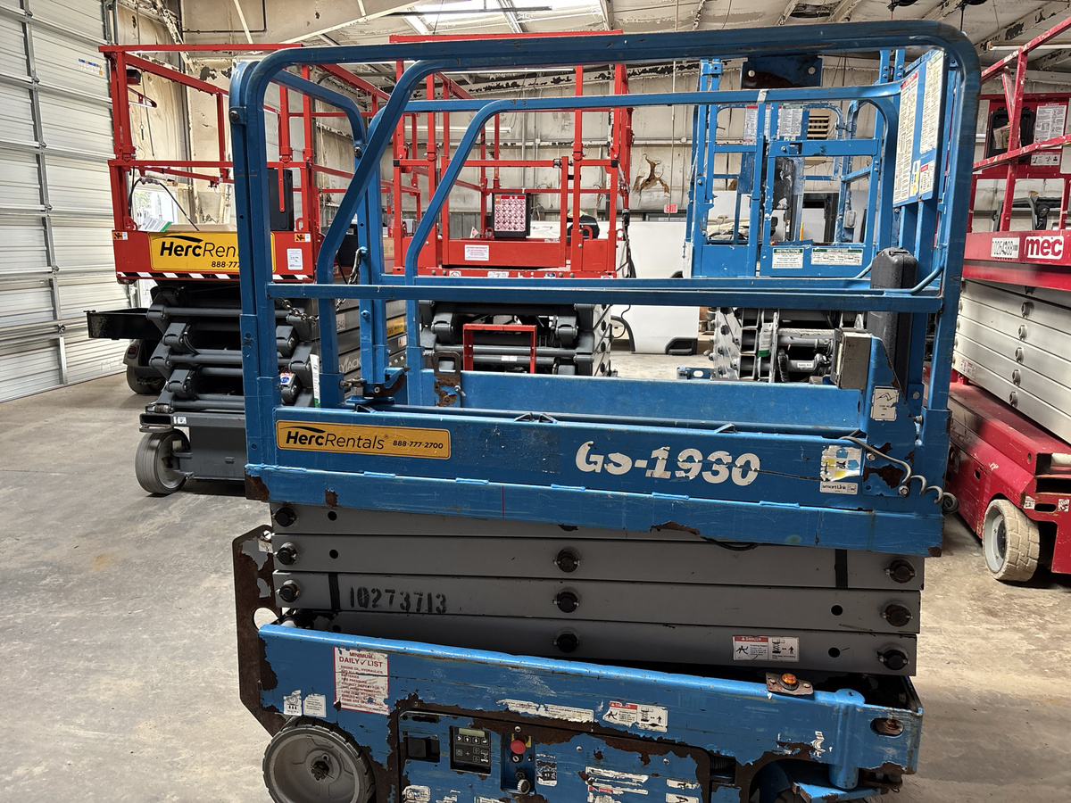 2019 Genie GS-1930