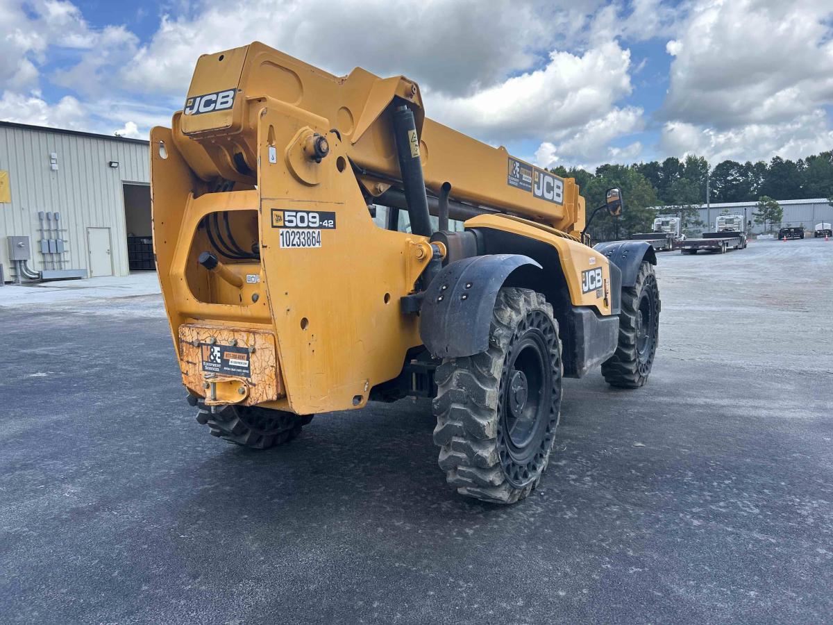 2018 JCB 509-42-4