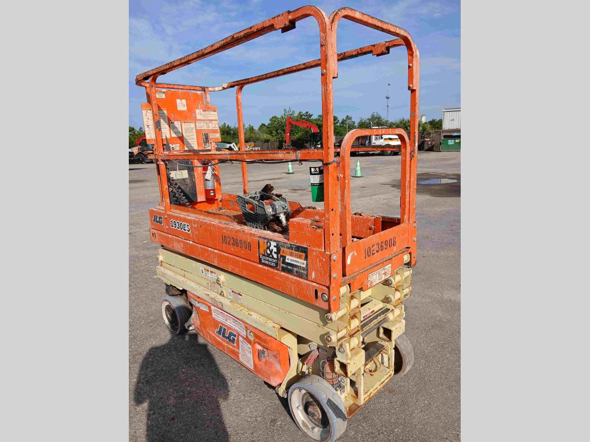 2018 JLG 1930ES-9